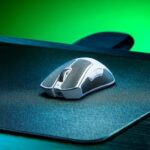 Razer DeathAdder V3 HyperSpeed vs V3 Pro